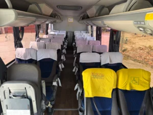 03 Micro-ônibus 30 Lugares